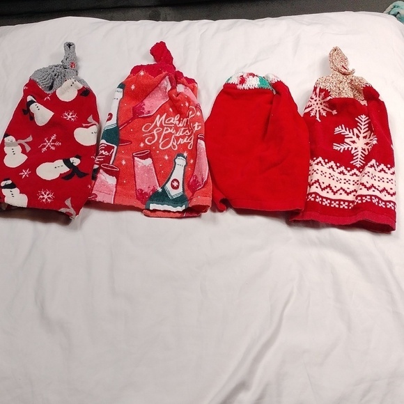 Handmade Christmas towels 4 in total - Picture 1 of 8